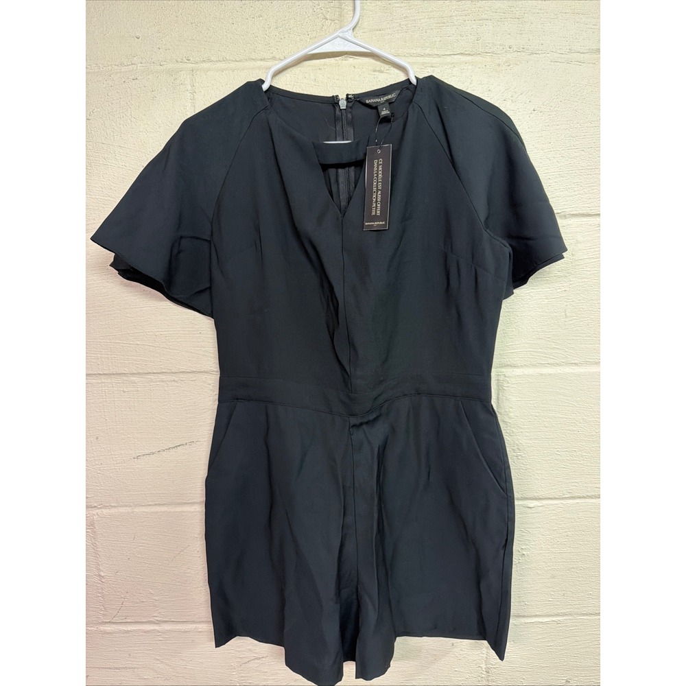 Banana Republic Black V-Neck Flutter Sleeve Romper Size 4 257642-01-1